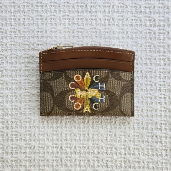 Coach Mini Town Bucket Bag with Cardholder Case In Coach Radial Rainbow - NWOT - Picture 5 of 12